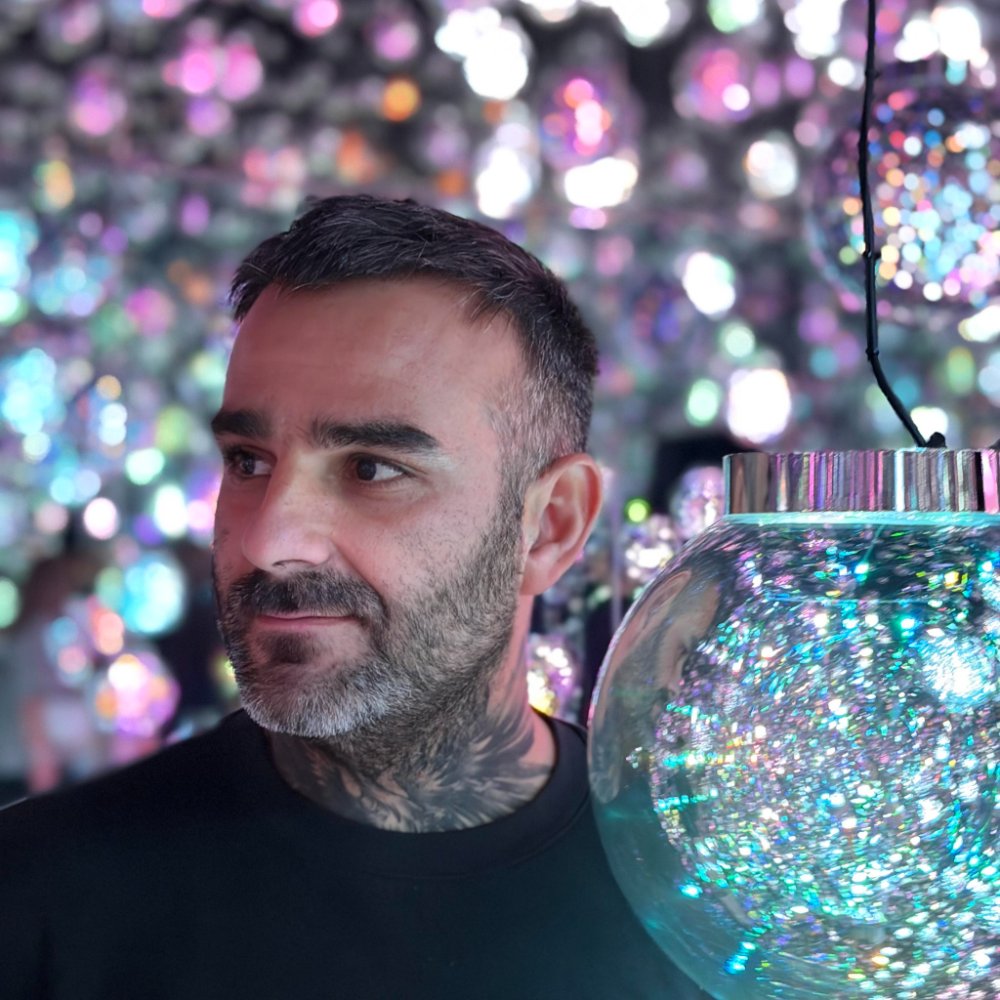 Portrait of Julien Jimenez, founder of HandyPlanr